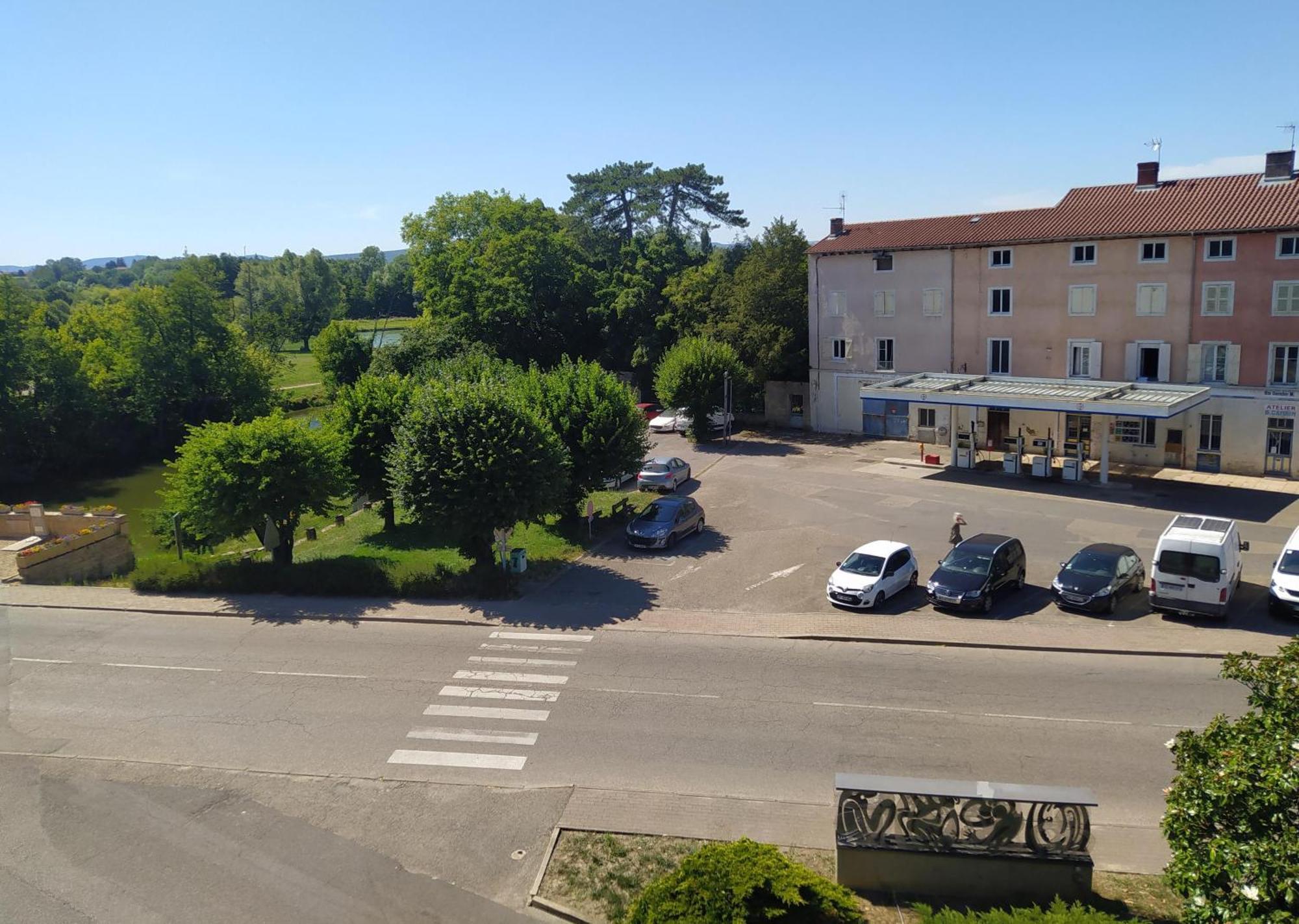 Le Cinoche, Cocon Sous Les Toits Apartment Pont-de-Vaux Luaran gambar